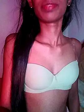 BunnyBloom25 from StripChat