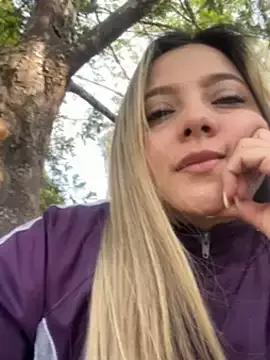 BunnyDream from StripChat