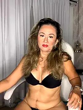 Explore our live girls sluts from our Custom and Multi clubs and checkout exclusive access to highly interactive content, such as shape, hair, titties, pussy type and many more.