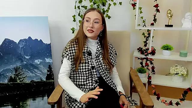 BunnyHoerter from StripChat is Freechat