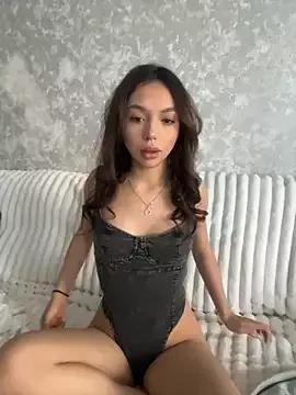 Explore our live girls sluts from our Custom and Multi clubs and checkout exclusive access to highly interactive content, such as shape, hair, titties, pussy type and many more.