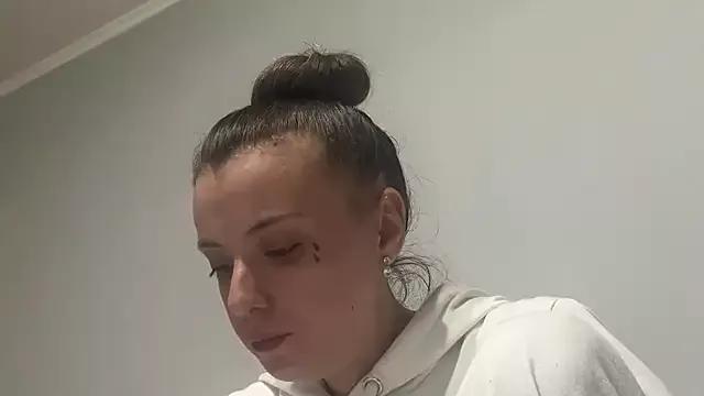 bunnythetailor from StripChat is Freechat