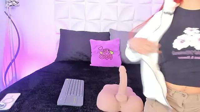 Explore our live girls sluts from our Custom and Multi clubs and checkout exclusive access to highly interactive content, such as shape, hair, titties, pussy type and many more.