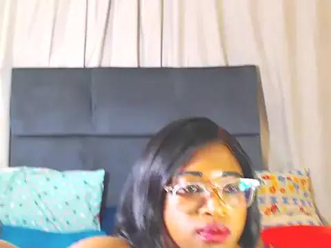 BUSTYCHOCOLATExx from StripChat is Freechat