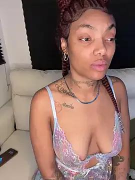 butterflybootyy from StripChat