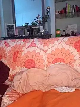 callmelouve from StripChat