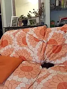 callmelouve from StripChat