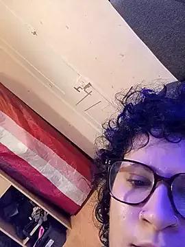 callmelouve from StripChat