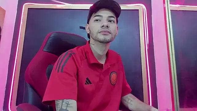 calvin_parker from StripChat is Freechat