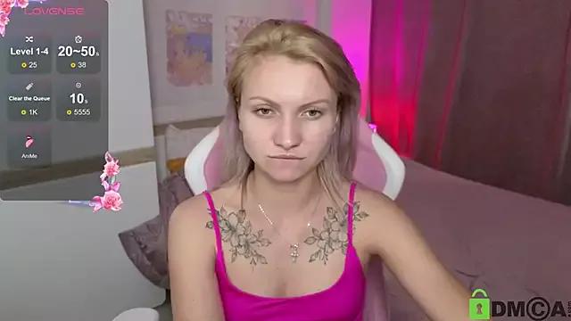 Cameronlovely_ from StripChat is Freechat