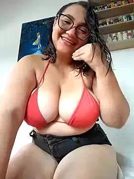 Cami_boobs from StripChat is Freechat