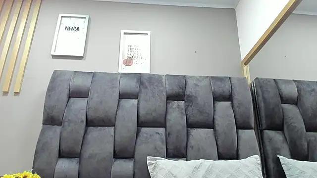 Explore our live girls sluts from our Custom and Multi clubs and checkout exclusive access to highly interactive content, such as shape, hair, titties, pussy type and many more.