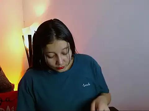 Explore our live girls sluts from our Custom and Multi clubs and checkout exclusive access to highly interactive content, such as shape, hair, titties, pussy type and many more.