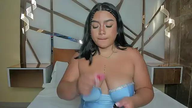 Explore our live girls sluts from our Custom and Multi clubs and checkout exclusive access to highly interactive content, such as shape, hair, titties, pussy type and many more.