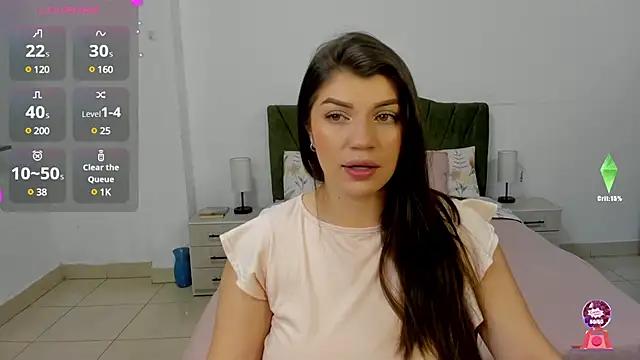Explore our live girls sluts from our Custom and Multi clubs and checkout exclusive access to highly interactive content, such as shape, hair, titties, pussy type and many more.