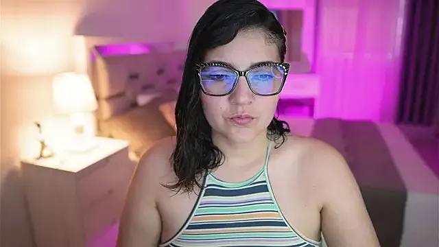 Explore our live girls sluts from our Custom and Multi clubs and checkout exclusive access to highly interactive content, such as shape, hair, titties, pussy type and many more.