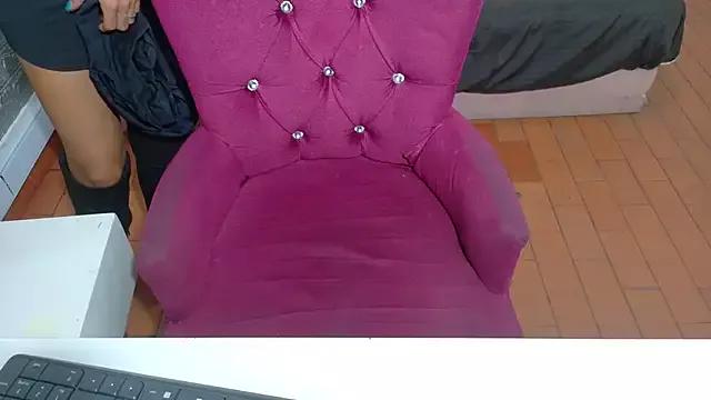 camilafull2025 from StripChat is Freechat