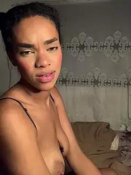 Cammgirlmii from StripChat