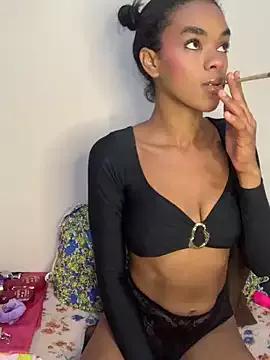 Cammgirlmii from StripChat