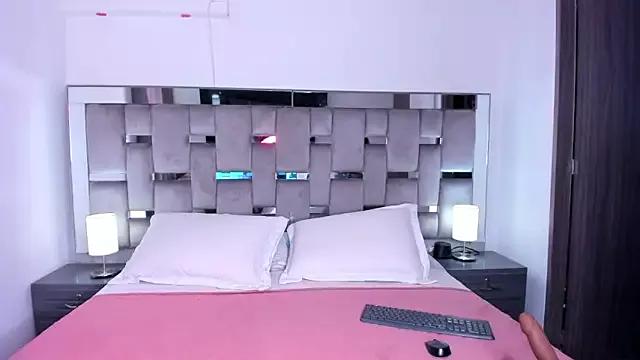 Cammiila from StripChat