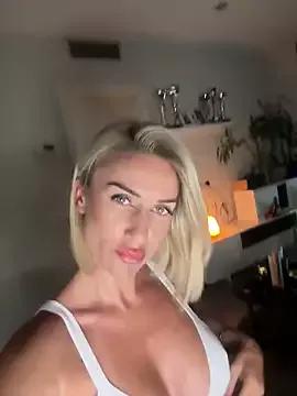 CamyBlossom from StripChat is Freechat