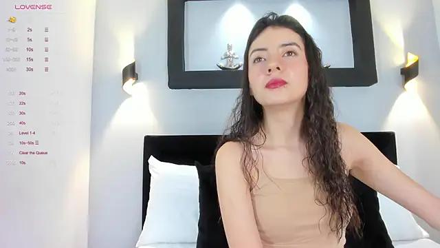 Explore our live girls sluts from our Custom and Multi clubs and checkout exclusive access to highly interactive content, such as shape, hair, titties, pussy type and many more.