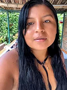 canelacrush from StripChat is Freechat