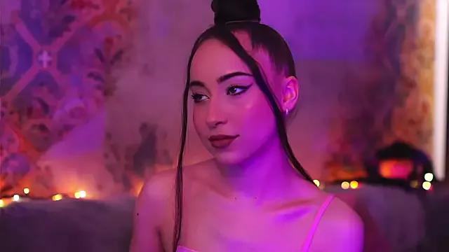 CarlaGavin from StripChat is Freechat