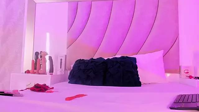 Carmilla_ from StripChat is Freechat