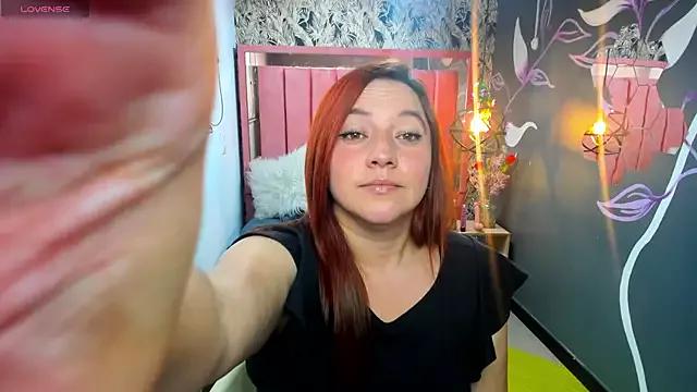 Caro_greyxxx from StripChat is Freechat