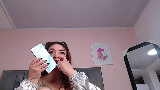 Carolay_sweett from StripChat is Freechat