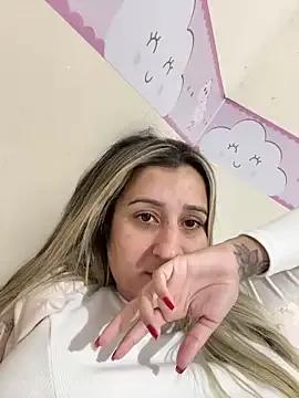 Carolinareze webcams show profile image 