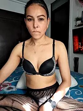 CarolineMuzgui from StripChat is Freechat