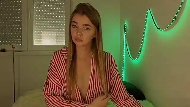 CarrieBradshaww from StripChat