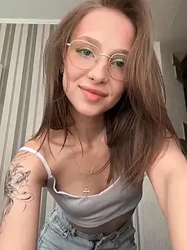 Explore our live girls sluts from our Custom and Multi clubs and checkout exclusive access to highly interactive content, such as shape, hair, titties, pussy type and many more.