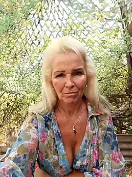 CassandraSandra44 from StripChat