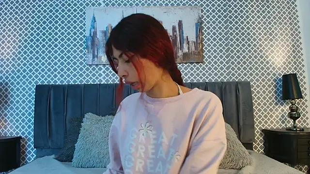Cassie_bloom from StripChat