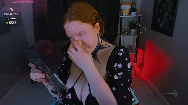 Cassie_xKiss from StripChat