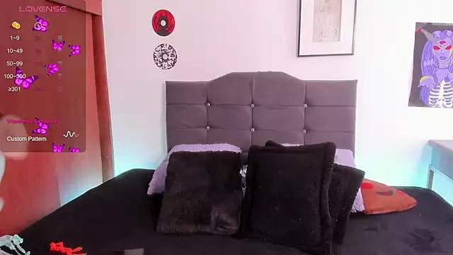 Cata_green from StripChat