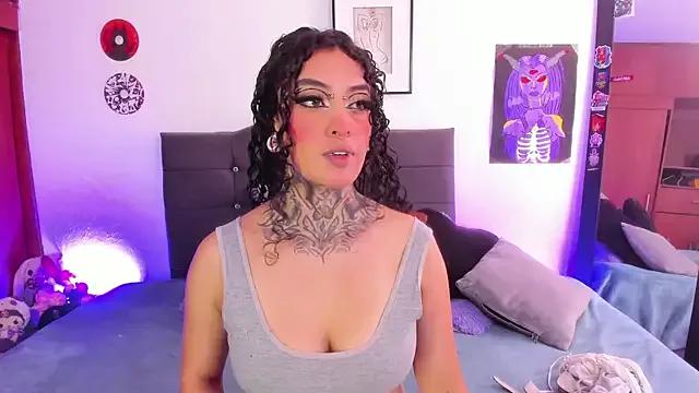 Cata_green from StripChat