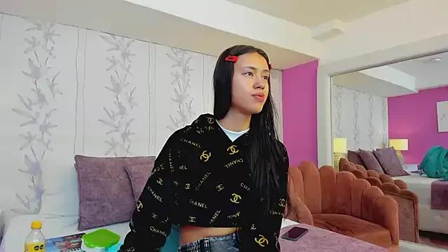 CataleyaRicci from StripChat