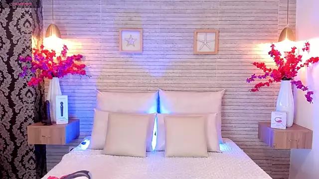 Catalina-Thompson from StripChat