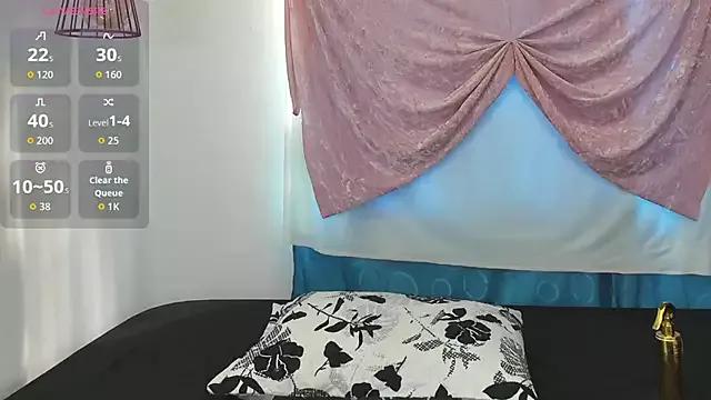 Explore our live girls sluts from our Custom and Multi clubs and checkout exclusive access to highly interactive content, such as shape, hair, titties, pussy type and many more.