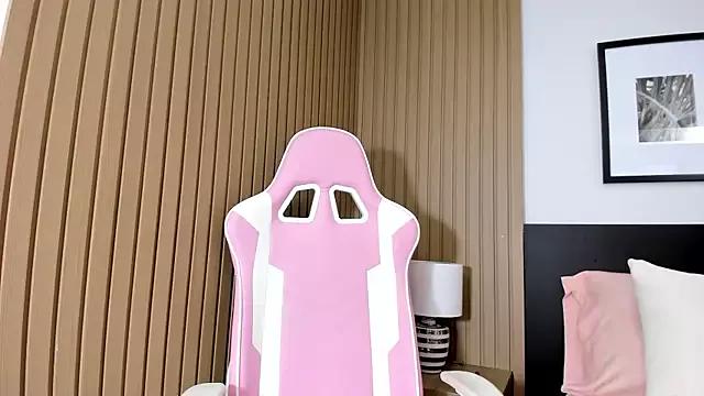 catalina_jolie from StripChat