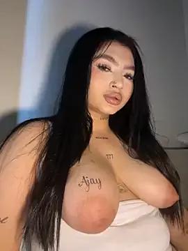 Explore our live girls sluts from our Custom and Multi clubs and checkout exclusive access to highly interactive content, such as shape, hair, titties, pussy type and many more.