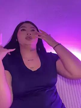 CatEyesss from StripChat is Freechat