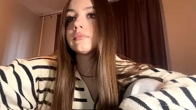 Explore our live girls sluts from our Custom and Multi clubs and checkout exclusive access to highly interactive content, such as shape, hair, titties, pussy type and many more.
