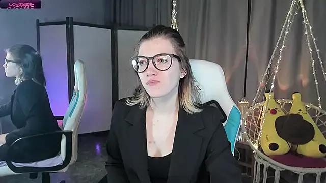 Explore our live girls sluts from our Custom and Multi clubs and checkout exclusive access to highly interactive content, such as shape, hair, titties, pussy type and many more.