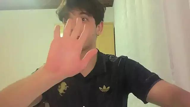 Cayzin_ on StripChat