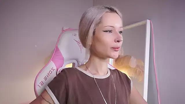 Celeste_eyes0n from StripChat is Freechat